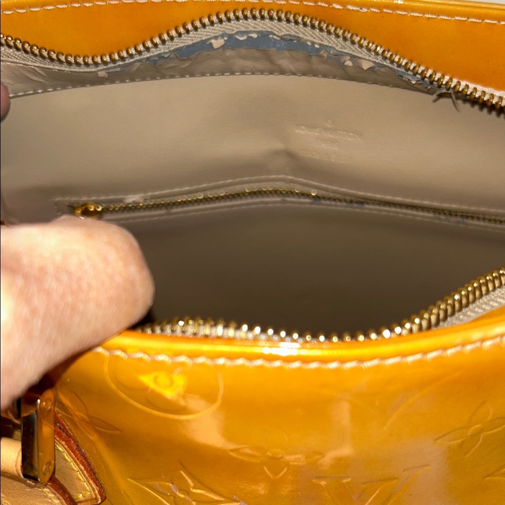 Louis Vuitton Shiny Vernis Gold Tote - Picture 12 of 16